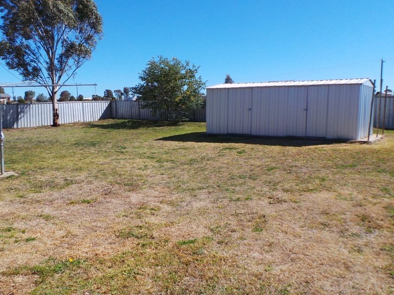 14 Wylie Place, Tamworth NSW 2340