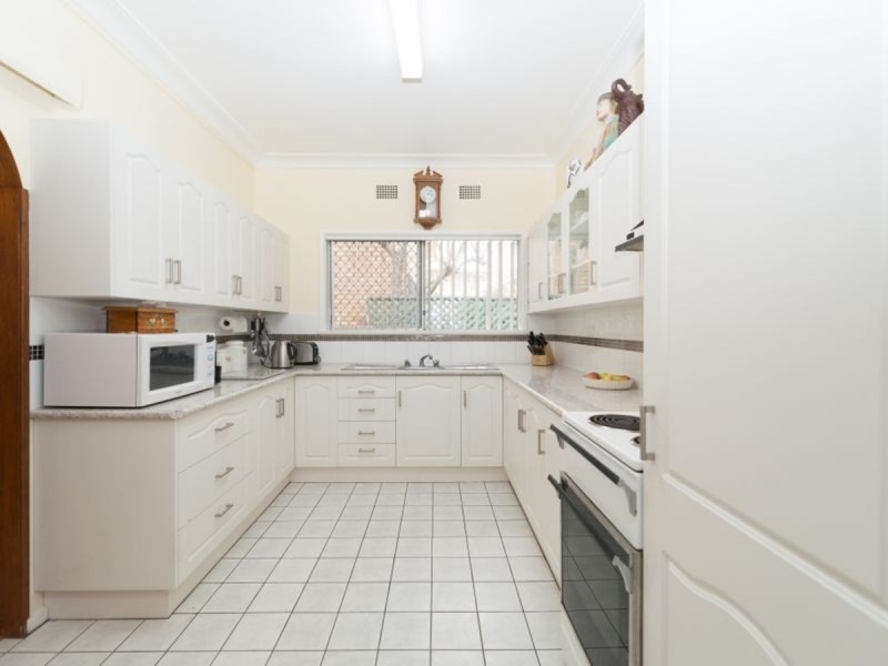 10 Diane Street, Tamworth NSW 2340