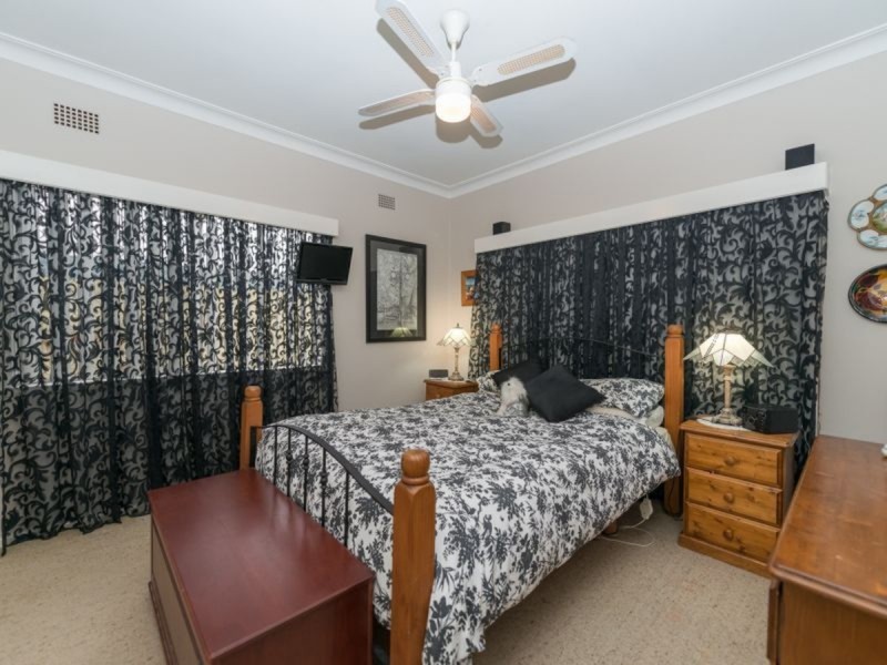 10 Diane Street, Tamworth NSW 2340