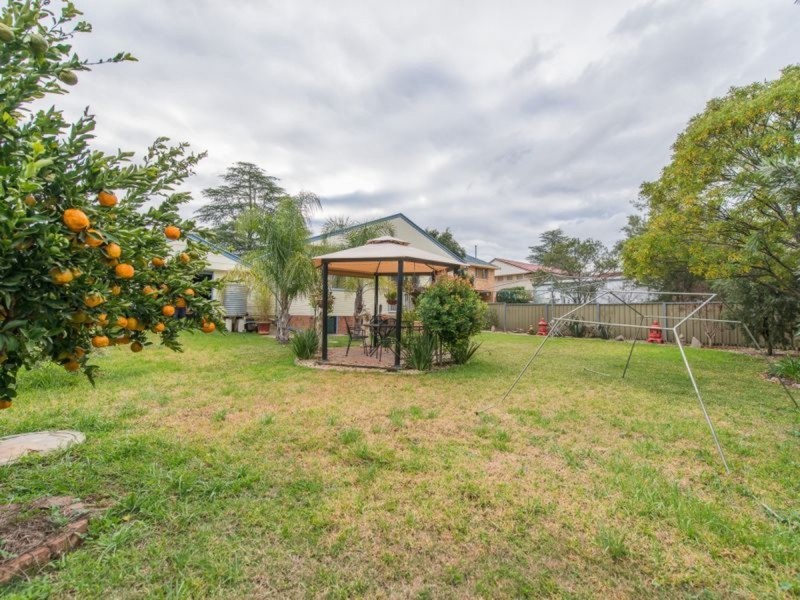 10 Diane Street, Tamworth NSW 2340