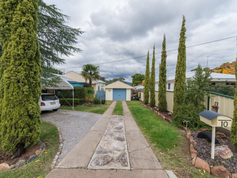 10 Diane Street, Tamworth NSW 2340