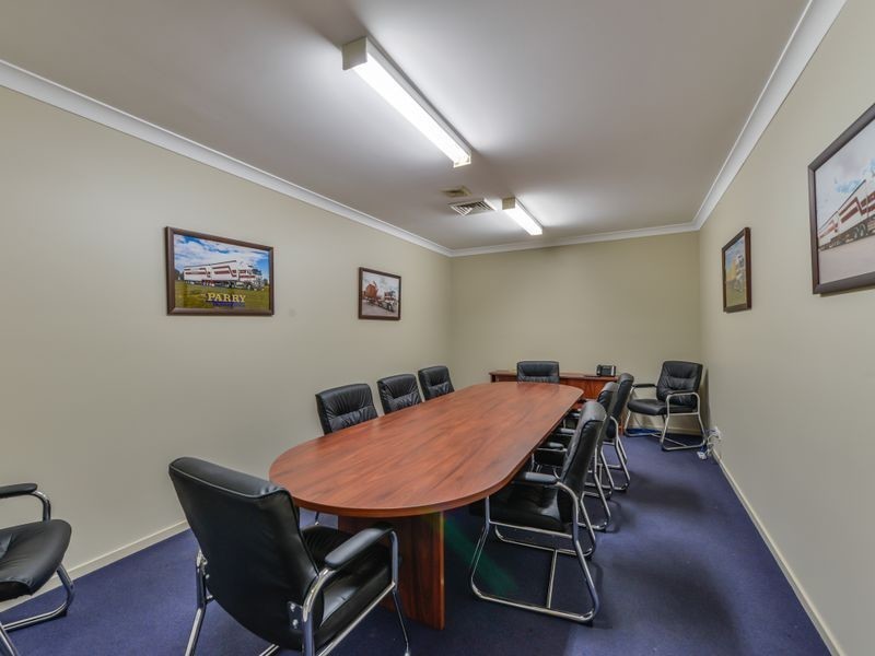 7 Lockheed Street, Tamworth NSW 2340