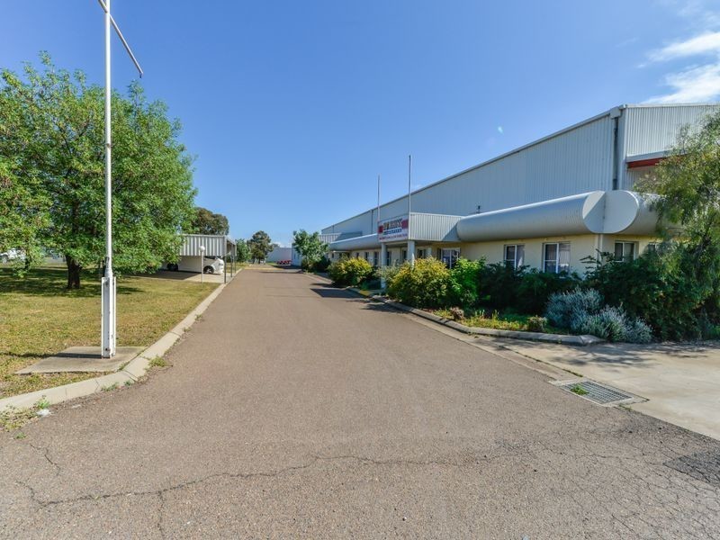 7 Lockheed Street, Tamworth NSW 2340