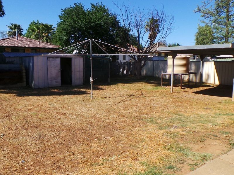 27 Bourne Street, Tamworth NSW 2340