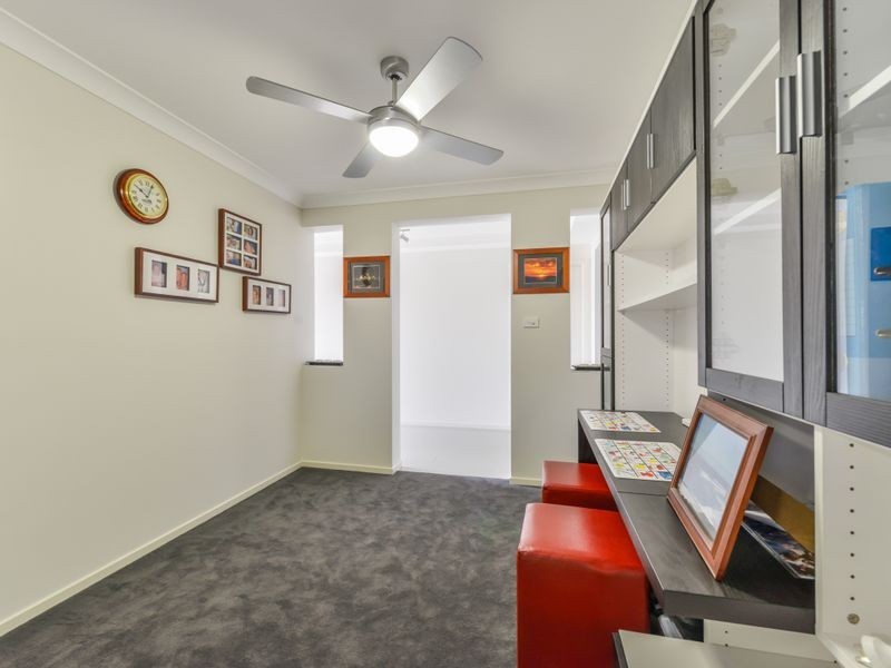 15 Landsborough Close, Westdale NSW 2340