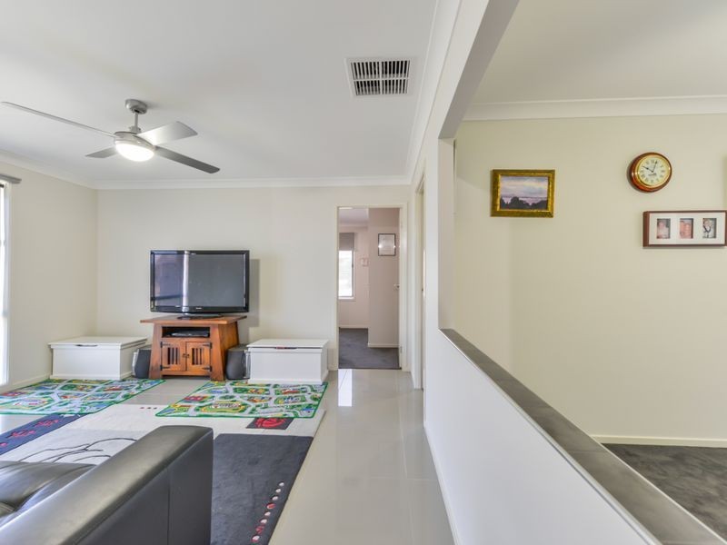 15 Landsborough Close, Westdale NSW 2340
