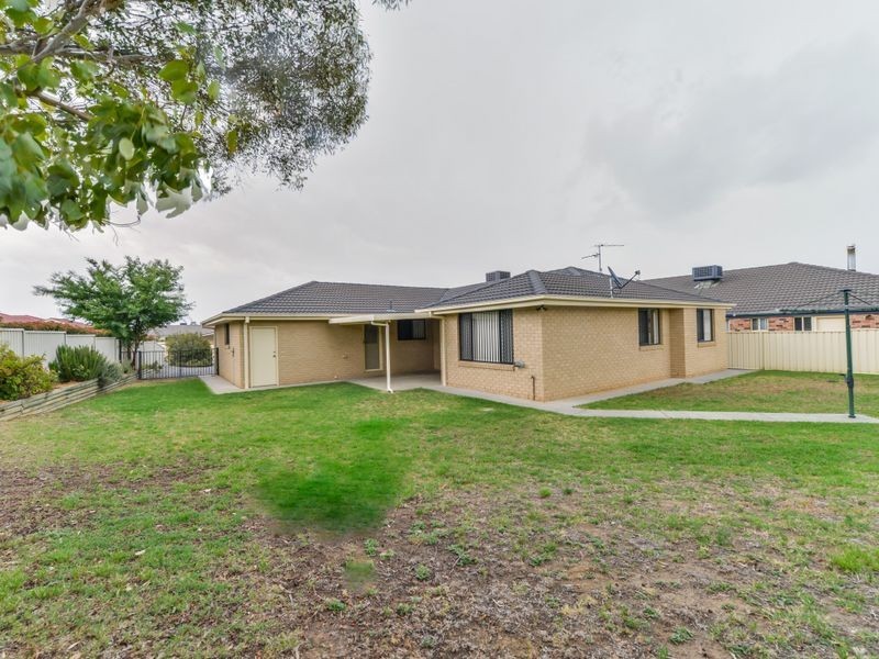 4 Nardoo Place, Hillvue NSW 2340