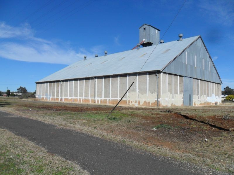 10-12 Arthur Street, Manilla NSW 2346