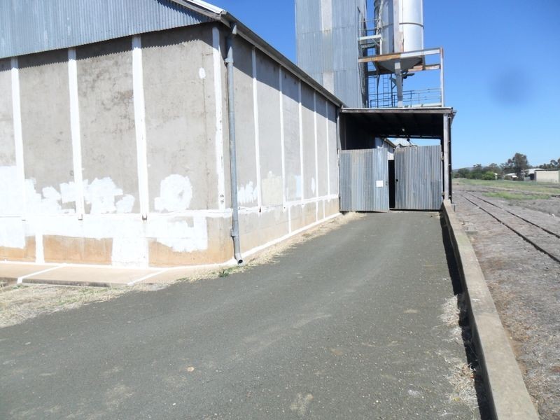 10-12 Arthur Street, Manilla NSW 2346