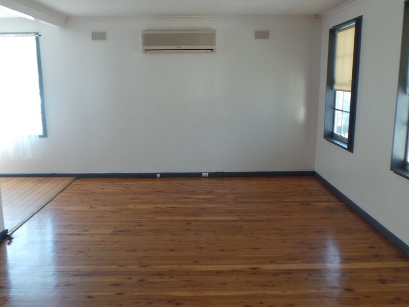 4 Glen Street, Tamworth NSW 2340