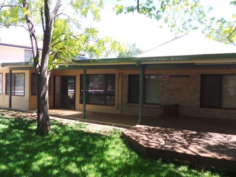5 Coolabah Close, Tamworth NSW 2340