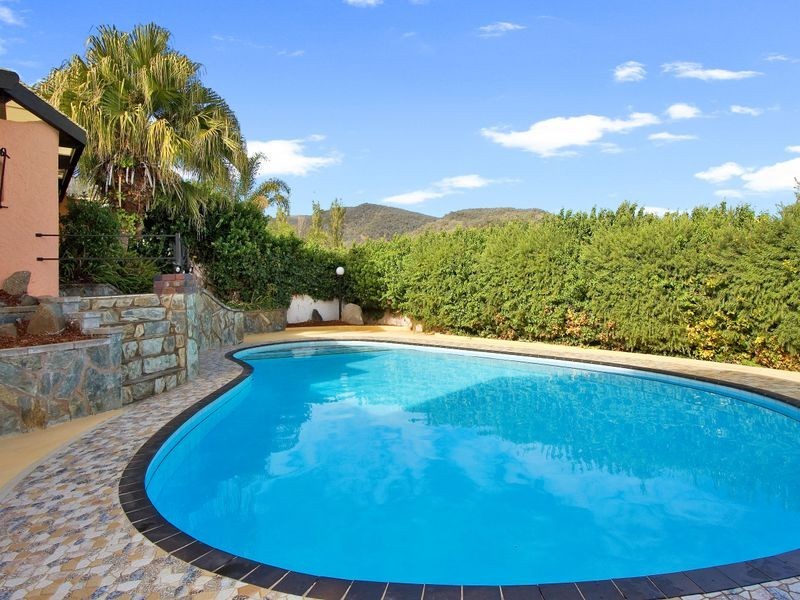 25 Dekalb Street, Tamworth NSW 2340