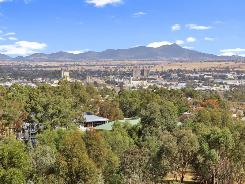 25 Dekalb Street, Tamworth NSW 2340