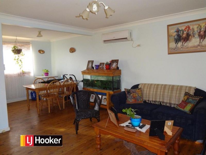 50 Kirkham Crescent, Tamworth NSW 2340