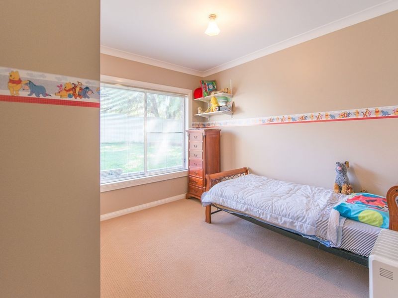 42 Campbell Road, Calala NSW 2340