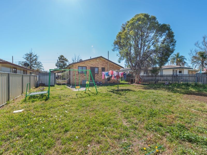 24 Bourne Street, Tamworth NSW 2340