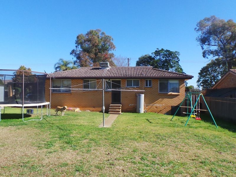 14 McDonald Crescent, Tamworth NSW 2340