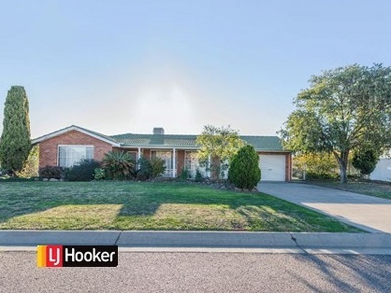 44 Dibar Drive, Tamworth NSW 2340