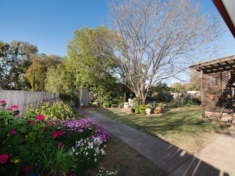 5 Myndee Avenue, Tamworth NSW 2340