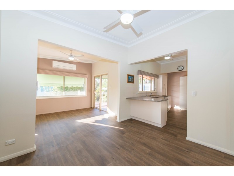 10 Yarral Avenue, Tamworth NSW 2340