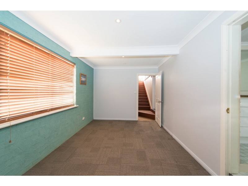 10 Yarral Avenue, Tamworth NSW 2340