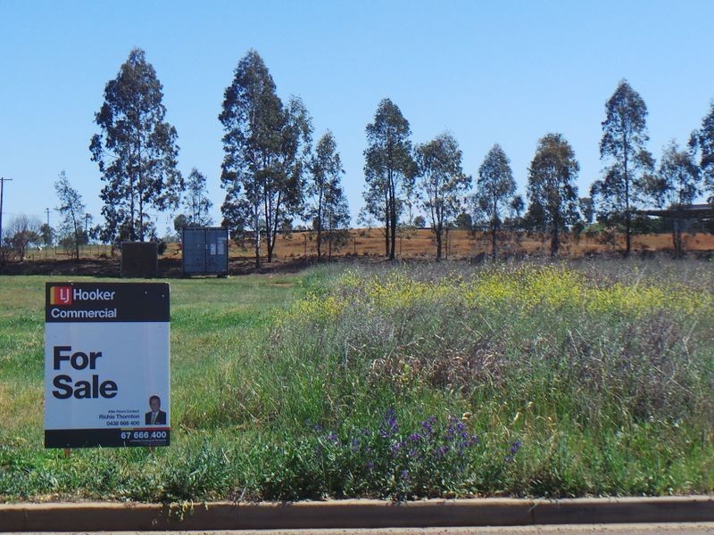 69 Armstrong Street, Tamworth NSW 2340