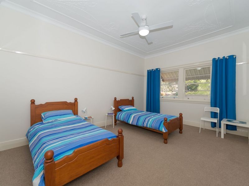 123 Upper Street, Tamworth NSW 2340