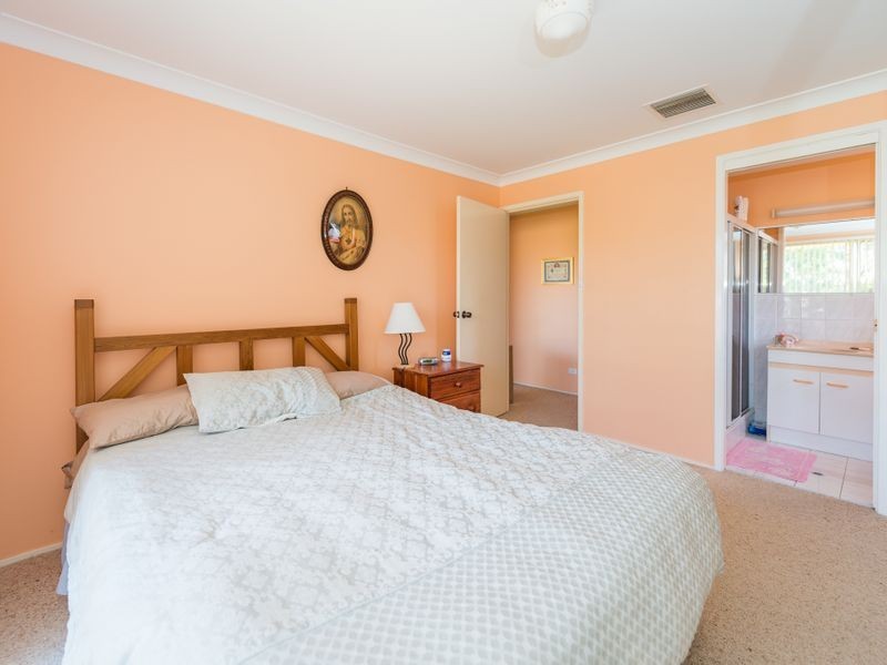 9 Narine Close, Tamworth NSW 2340