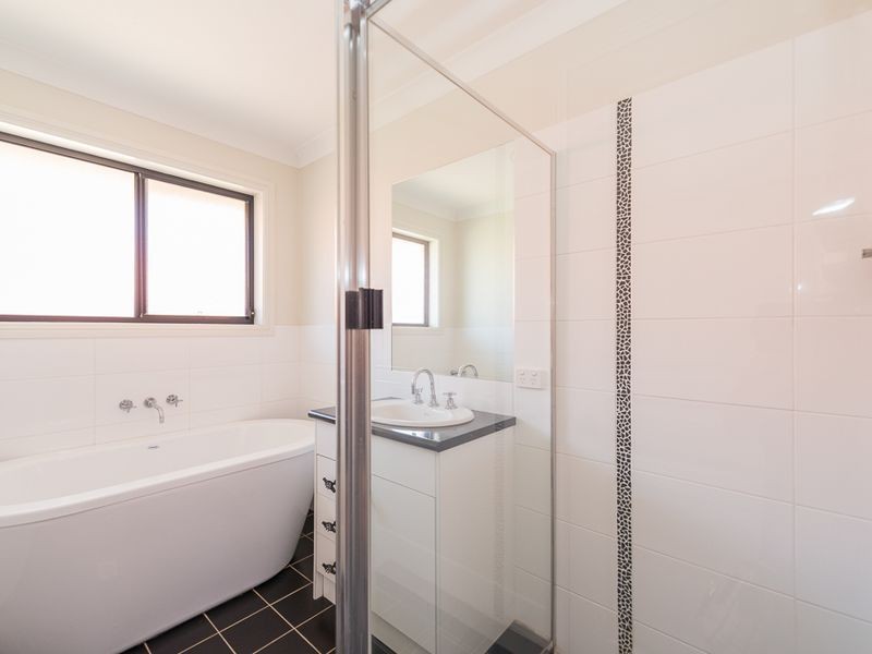 4 Mountain Gum Road, Calala NSW 2340