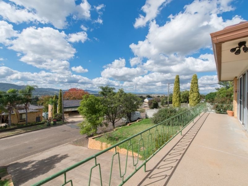 70 Croydon Avenue, Tamworth NSW 2340