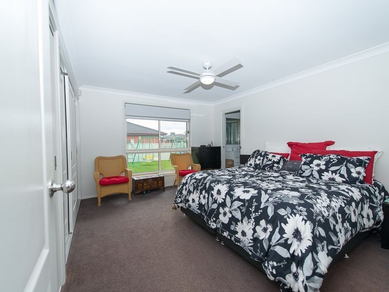 5 Bowman Drive, Westdale NSW 2340