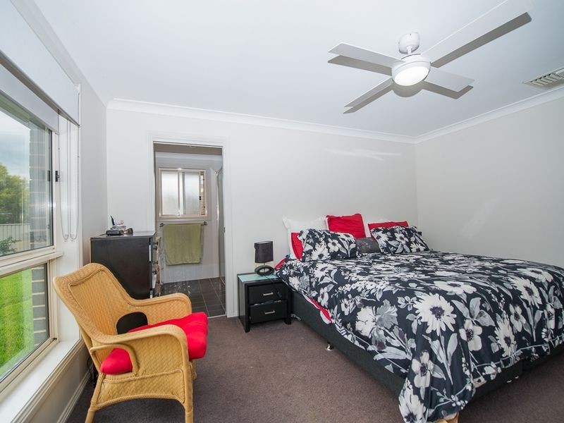 5 Bowman Drive, Westdale NSW 2340