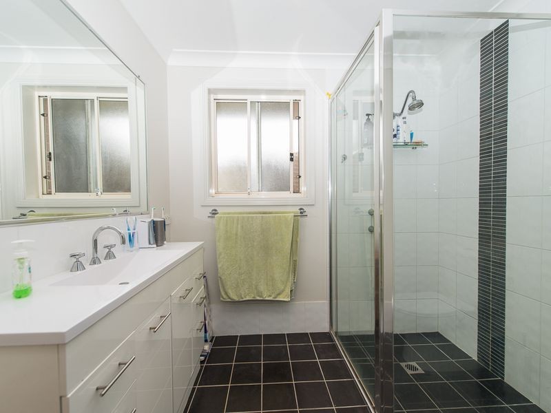 5 Bowman Drive, Westdale NSW 2340