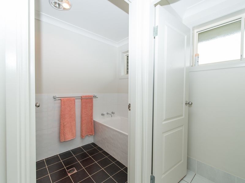 5 Bowman Drive, Westdale NSW 2340