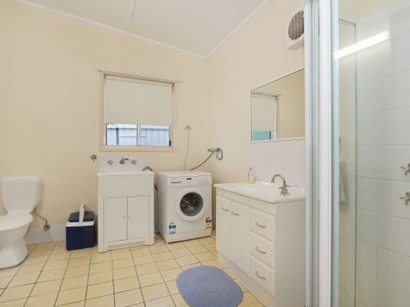 99 Crown Street, Tamworth NSW 2340