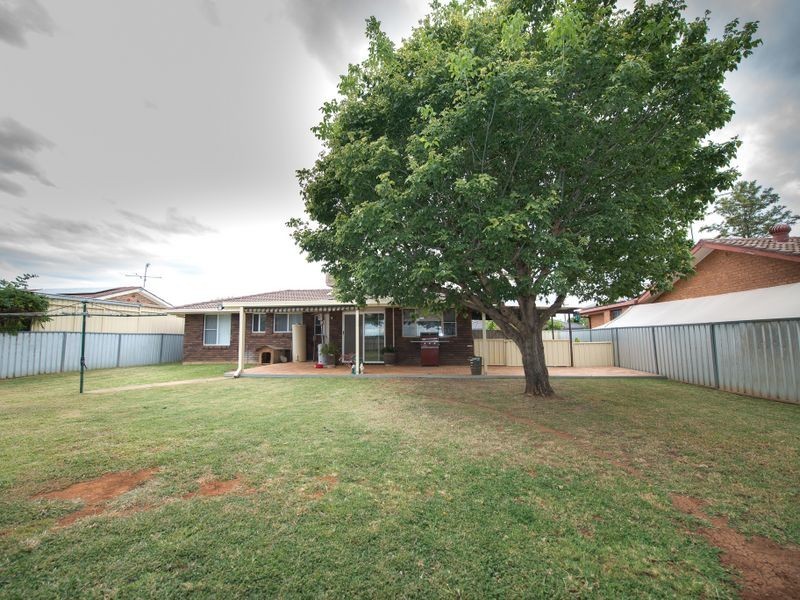 4 Melissa Avenue, Calala NSW 2340