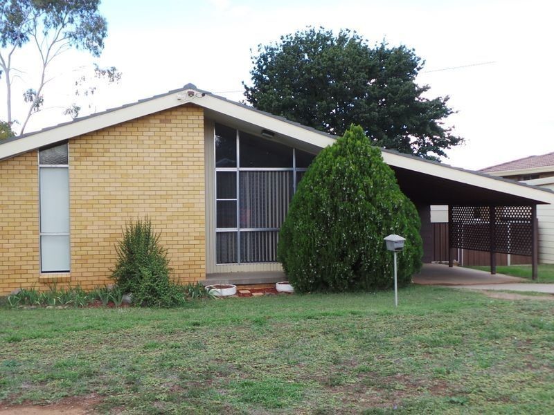 69 Edward Street, Tamworth NSW 2340