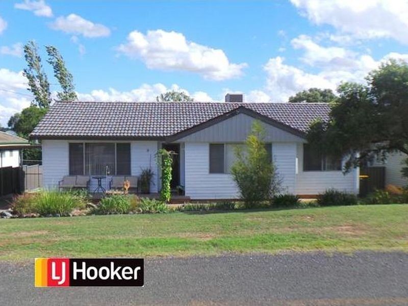 9 Gladys Street, Tamworth NSW 2340
