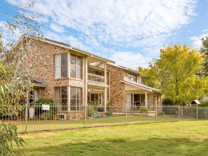 4 Cobb & Co Circuit, Tamworth NSW 2340