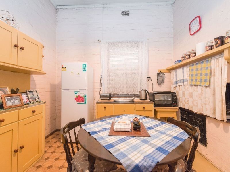 130 Carthage Street, Tamworth NSW 2340