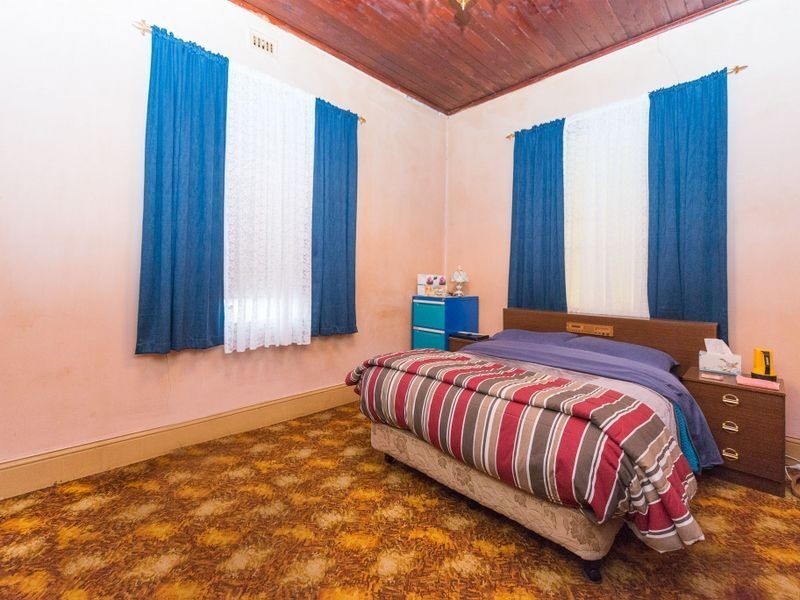 130 Carthage Street, Tamworth NSW 2340