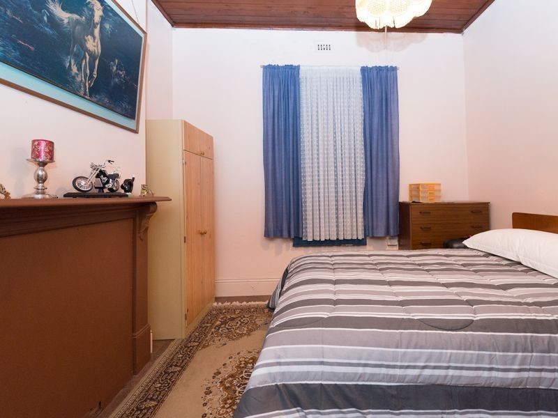 130 Carthage Street, Tamworth NSW 2340