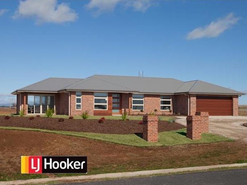 9 Rodeo Drive -The Trails, Tamworth NSW 2340