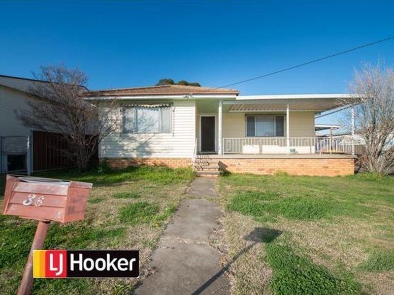 36 Mack Street, Tamworth NSW 2340