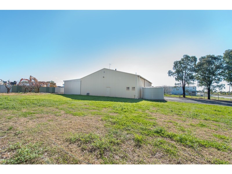 1 Phoenix Street, Tamworth NSW 2340