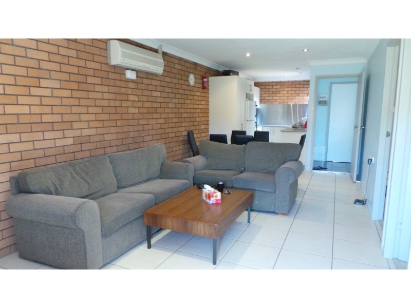 2/95 Piper Street, Tamworth NSW 2340