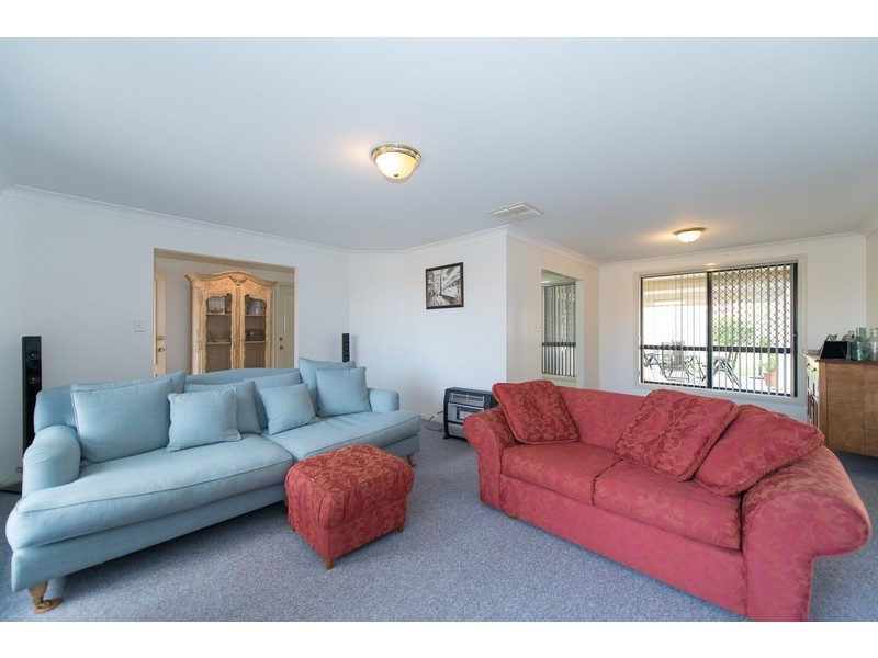 13 Wahroonga Drive, Hillvue NSW 2340