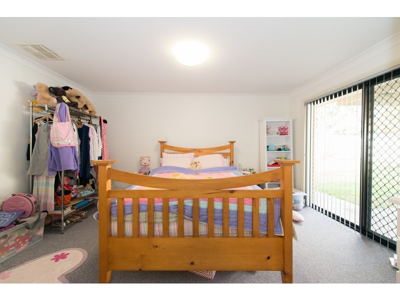 13 Wahroonga Drive, Hillvue NSW 2340