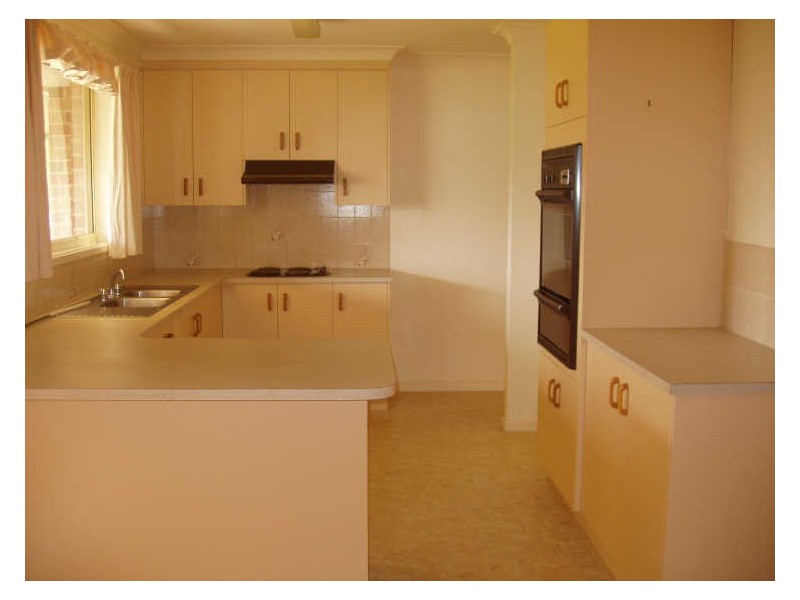 11 Janelle Street, Tamworth NSW 2340