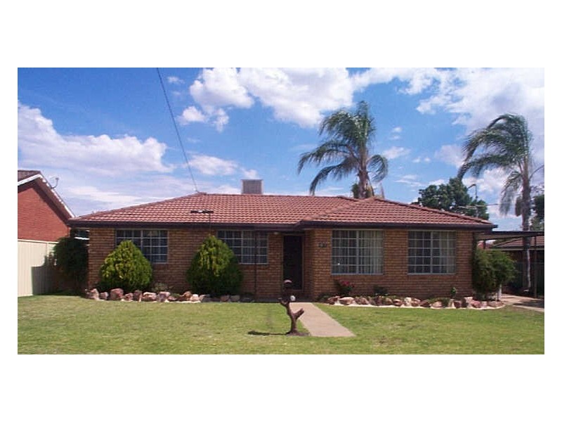 18 Maxwell Street, Tamworth NSW 2340